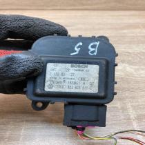 8D2820511C 0132801122 With Plug Air flap motor/actuator Audi A4 S4 B5 8D