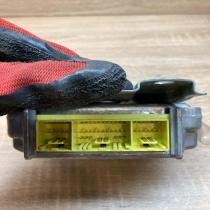 89170 05060 204247 103  Airbag control unit/module Toyota Avensis T220