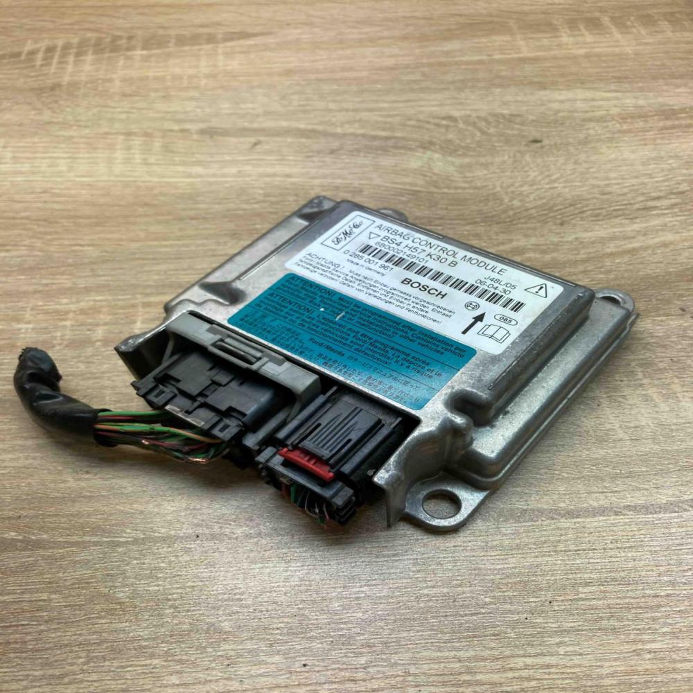 BS4 H57 K30 B 0285001961 With Plug Airbag control unit/module Mazda 3 I