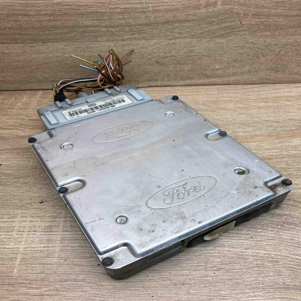 92AB 12A650 EB 2AEB With Plug Engine control unit/module ECU Ford Fiesta