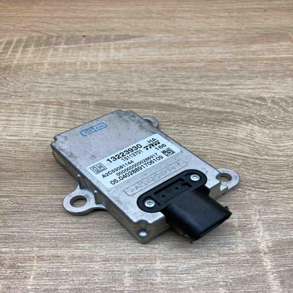 13223930   ESP acceleration yaw rate sensor Opel Signum