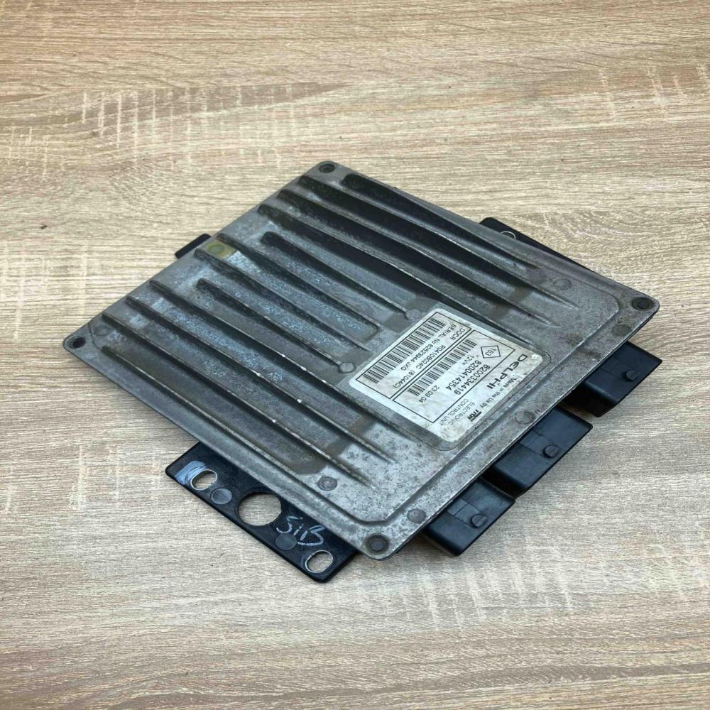 8200334419 0410B024C  Engine control unit/module ECU Renault Megane II