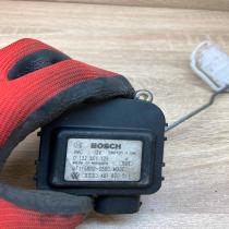 4B1820511C 0132801129  Air flap motor/actuator Audi A6 S6 C5 4B