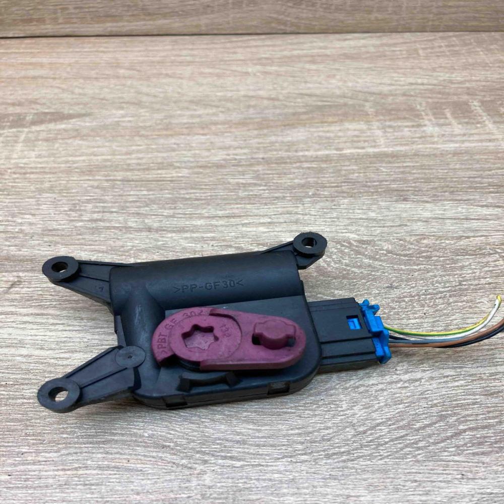 1K2907511E 0132801344 With Plug Air flap motor/actuator Volkswagen Tiguan