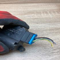 1K2907511E 0132801344 With Plug Air flap motor/actuator Volkswagen Tiguan