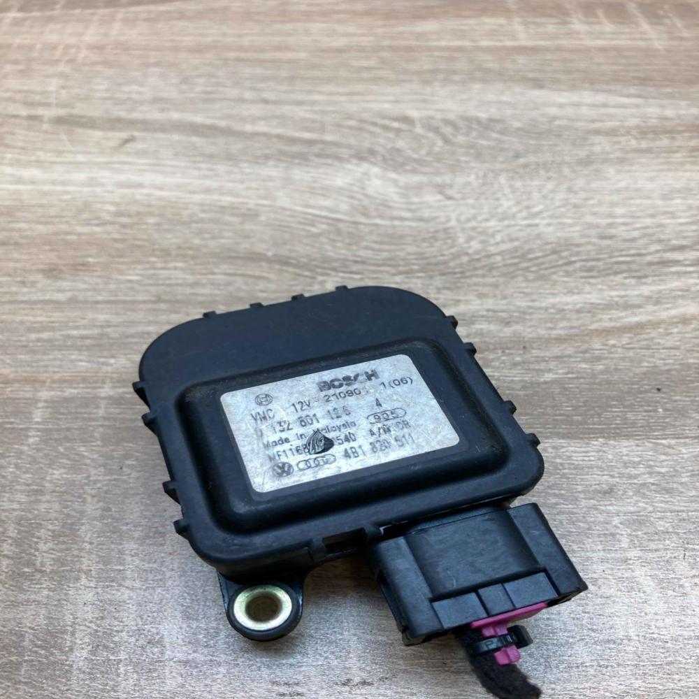 4B1820511 0132801126 With Plug Air flap motor/actuator Audi A6 S6 C5 4B