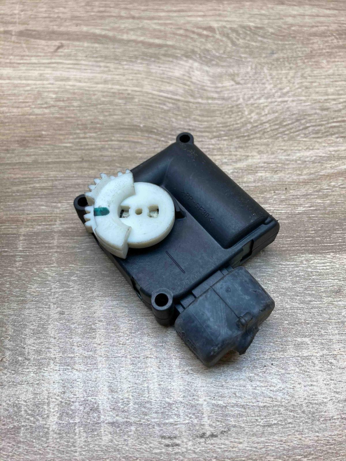 4F0820511A 0132801359 With Plug Air flap motor/actuator Audi A6 S6 C6 4F