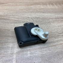 0132801359 CZ116880 3141  Air flap motor/actuator Audi A6 S6 C6 4F