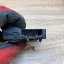 0132801359 CZ116880 3141  Air flap motor/actuator Audi A6 S6 C6 4F