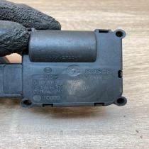 0132801359 CZ116880 3141  Air flap motor/actuator Audi A6 S6 C6 4F