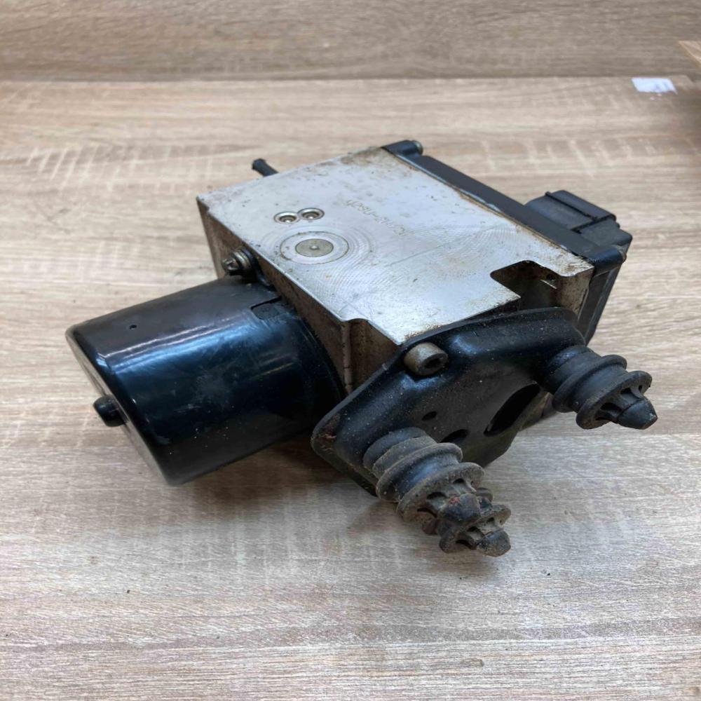 3C0614109N 16705704F  ABS Pump Volkswagen PASSAT B6