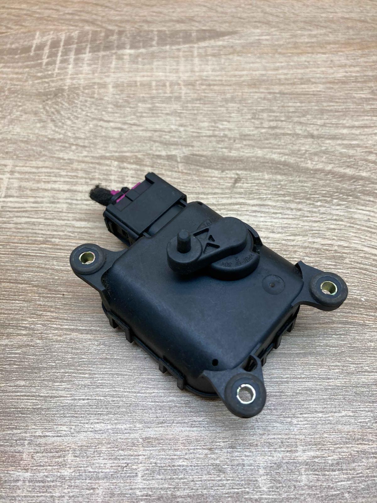 4B1820511K 0132801158 With Plug Air flap motor/actuator Audi A6 S6 C5 4B