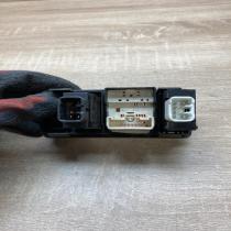 183574 153261  Wing mirror switch Toyota Avensis T250