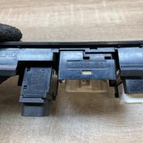 183574 153261  Wing mirror switch Toyota Avensis T250