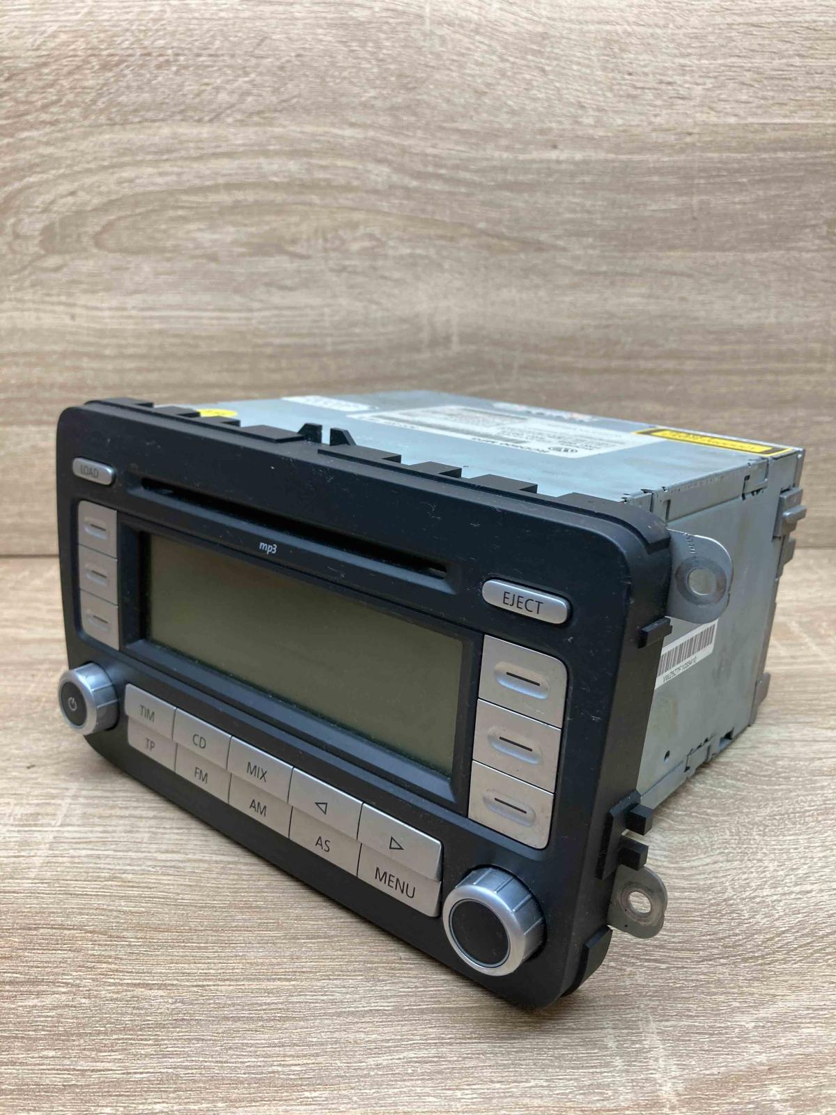 3C0035195B   Radio/CD/DVD/GPS head unit Volkswagen PASSAT B6