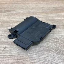 0132801362 CZ116880 2921  Air flap motor/actuator Volkswagen PASSAT B6
