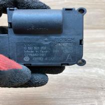 4F0820511A 0132801359 Used  Air flap motor/actuator Audi A6 S6 C6 4F