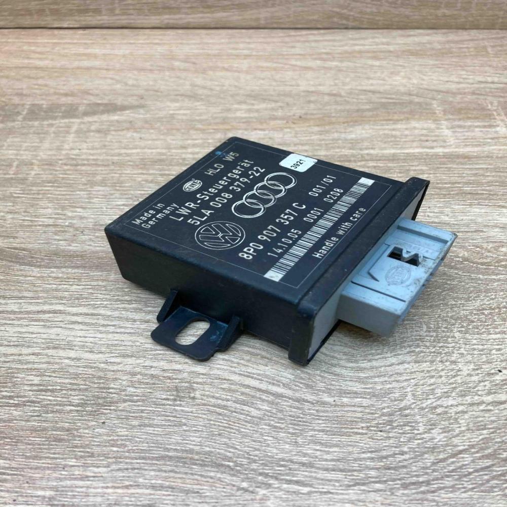 8P0907357C 5LA008379 22  Light module LCM Audi A6 S6 C6 4F