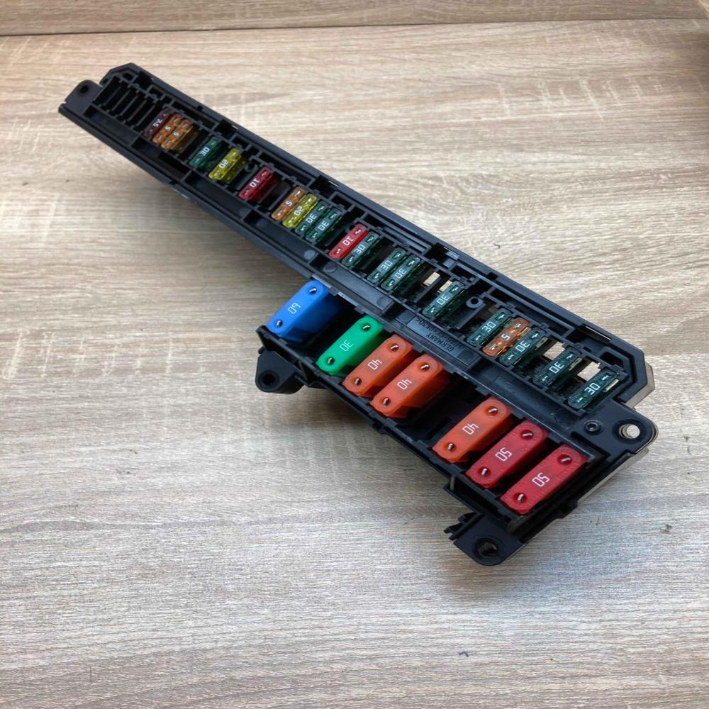 6957330   Fuse module BMW 5 E60 E61