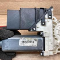 1K0959704P   Rear door window regulator motor Volkswagen PASSAT B6