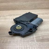 8E1959802B 5WK47006  Front door window regulator motor Audi A4 S4 B7 8E 8H