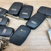 Audi Key   Ignition key/card Audi A6 S6 C6 4F