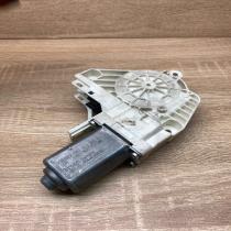 8K0959802A   Front door window regulator motor Audi A6 S6 C6 4F
