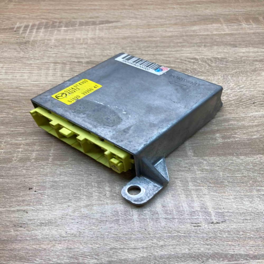 G31A57K30B K0273  Airbag control unit/module Mazda 6