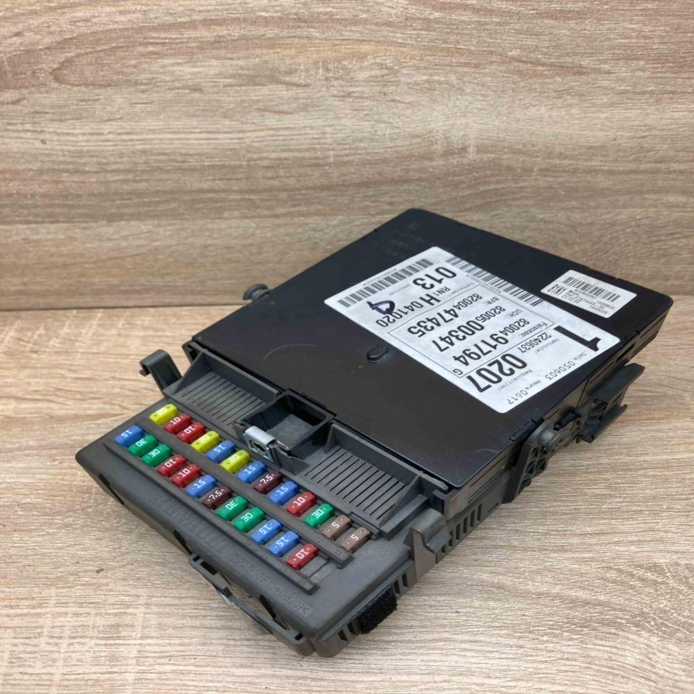 8200491794   Central body control module Renault Espace IV