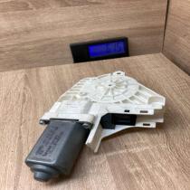 8K0959801A   Front door window regulator motor Audi A4 S4 B8 8K