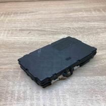 82641 05011 05810530  Fuse box set Toyota Avensis T220