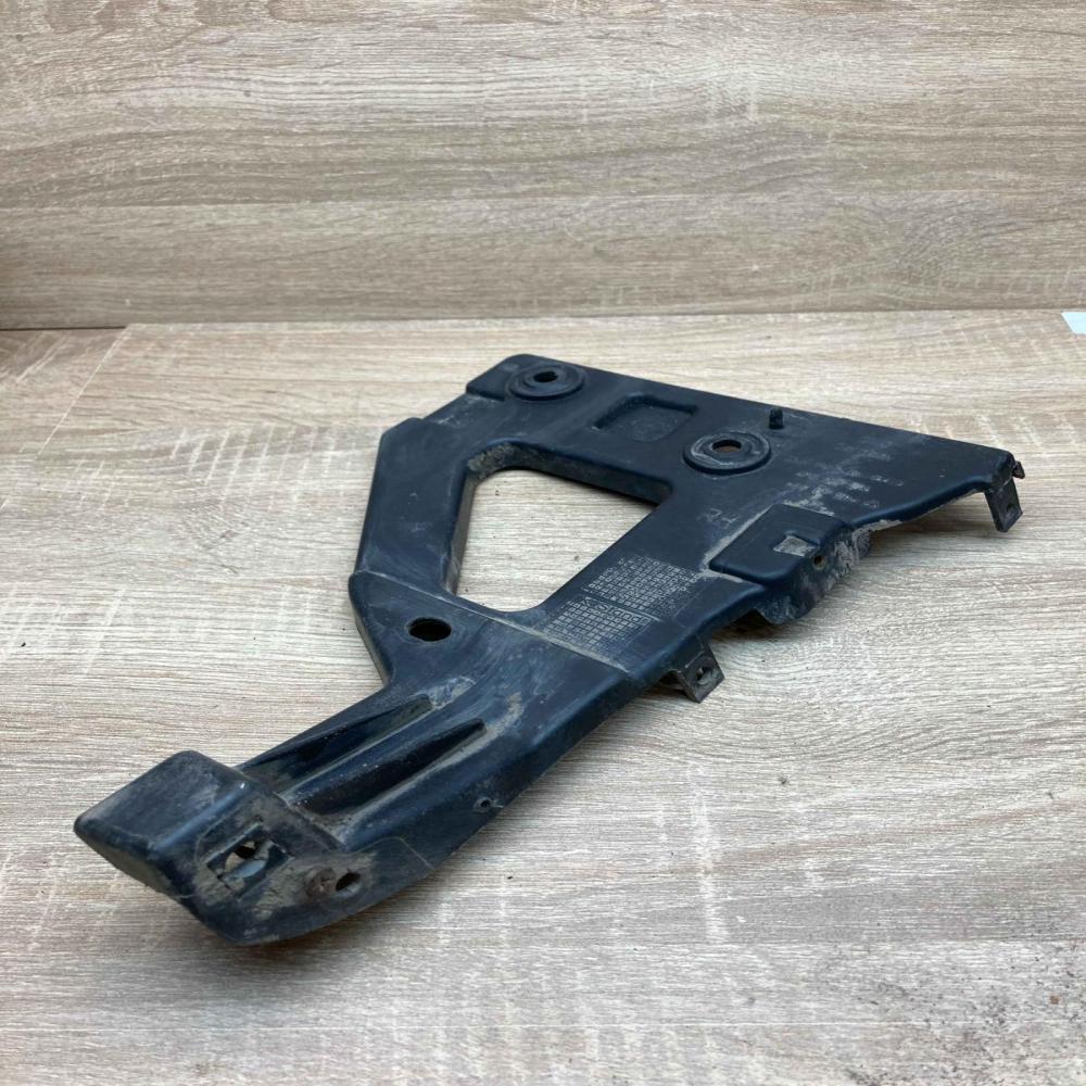 4F0807228  RH Front bumper mounting bracket Audi A6 S6 C6 4F