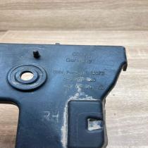 4F0807228  RH Front bumper mounting bracket Audi A6 S6 C6 4F