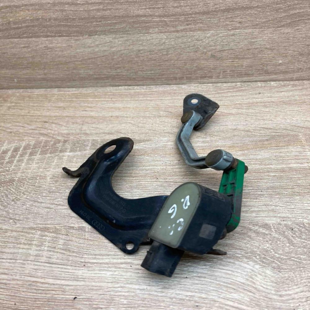 4F0907503 6PM008739  Headlight/headlamp level sensor Audi A6 S6 C6 4F