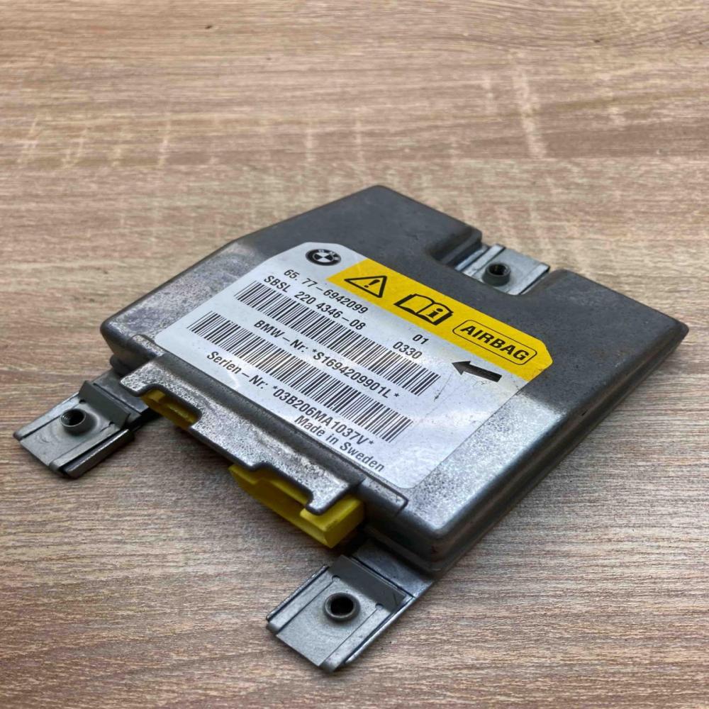 6942099 2204346 08  Airbag control unit/module BMW 5 E60 E61