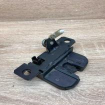 3B9827505   Tailgate/trunk/boot lock/catch/latch Volkswagen PASSAT B5.5