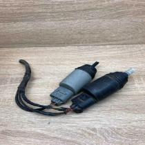 6934159 7199567 Pair With Plug Windscreen/windshield washer pump BMW 5 E60 E61