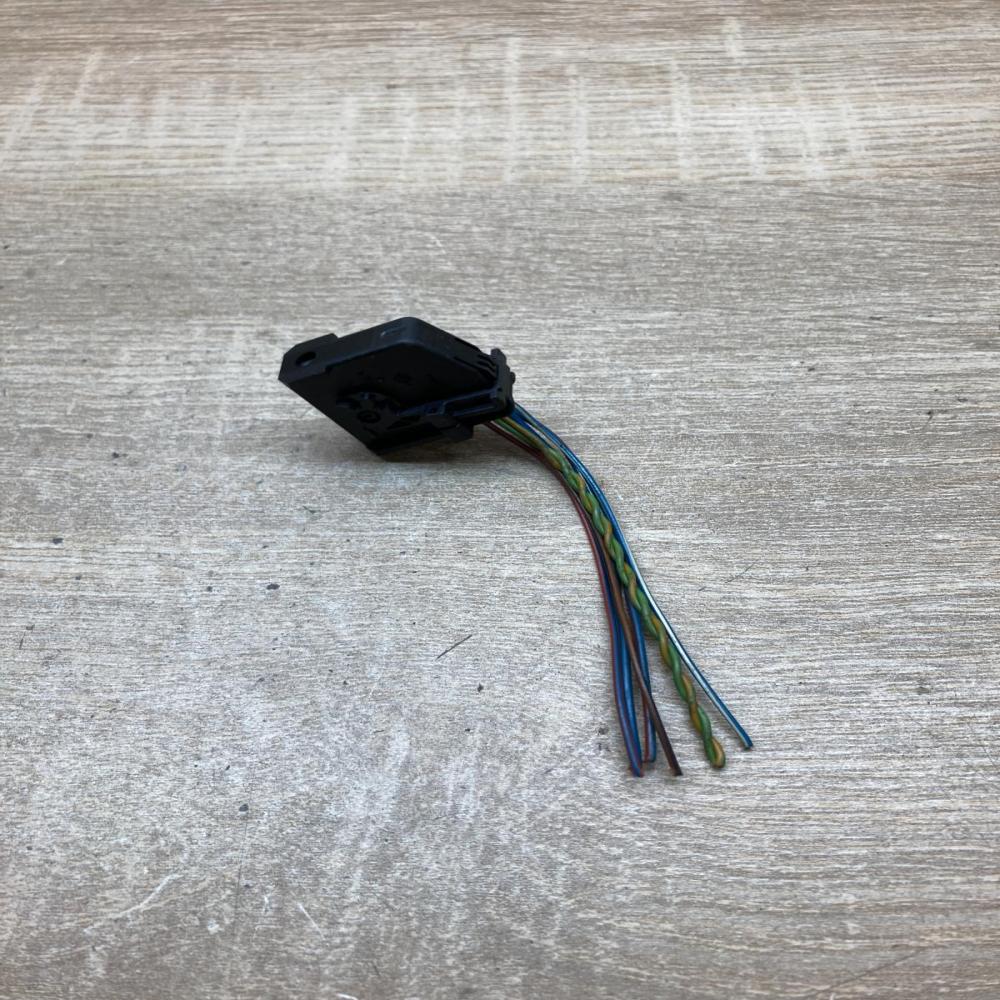 8364654   Plug wire BMW 3 F30 F35 F31