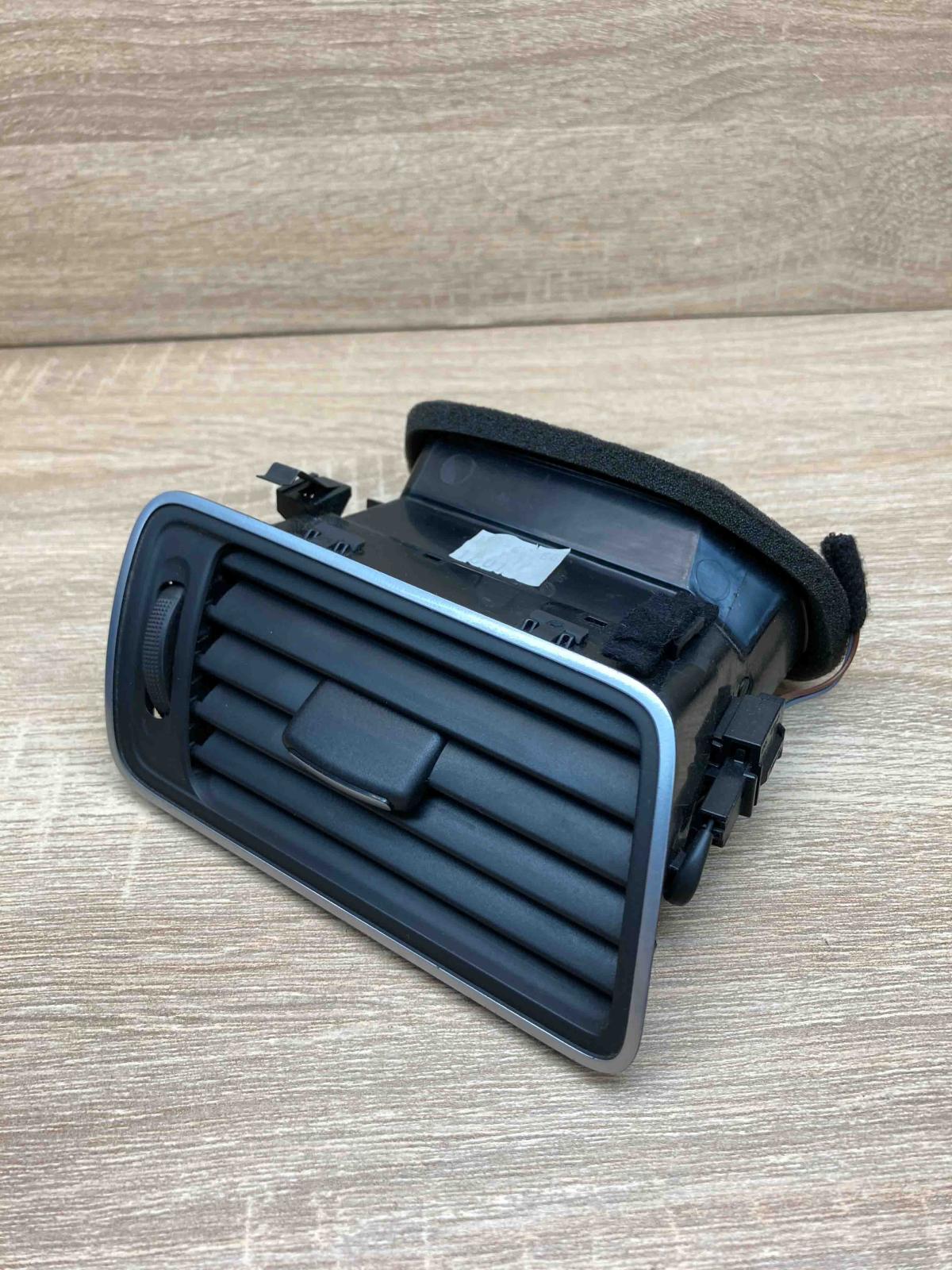VW Air Vent   Dashboard side air vent grill/cover trim Volkswagen PASSAT CC
