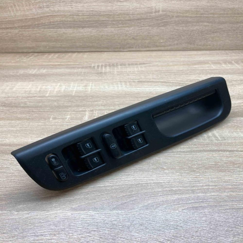 1J4959857B   Electric window control switch Volkswagen PASSAT B5.5