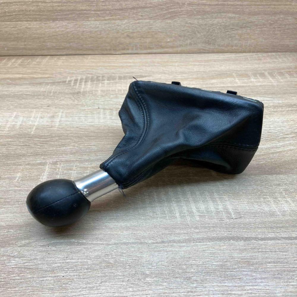 VW Gear Gaiter  5 Gear Gear lever shifter trim leather/knob Volkswagen PASSAT B6
