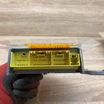 98820 AV200 0285001420  Airbag control unit/module Nissan Primera