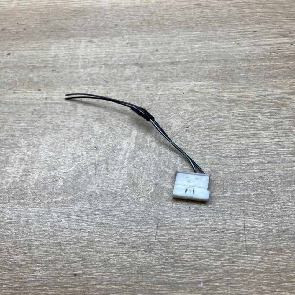 6909054   Plug wire BMW 5 F10 F11