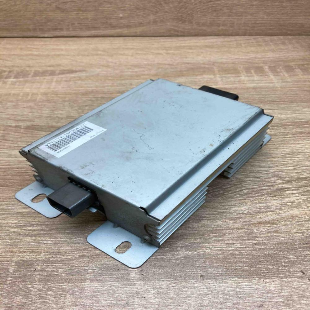VP6CYF 18C808 AC   Sound amplifier Dodge Caliber