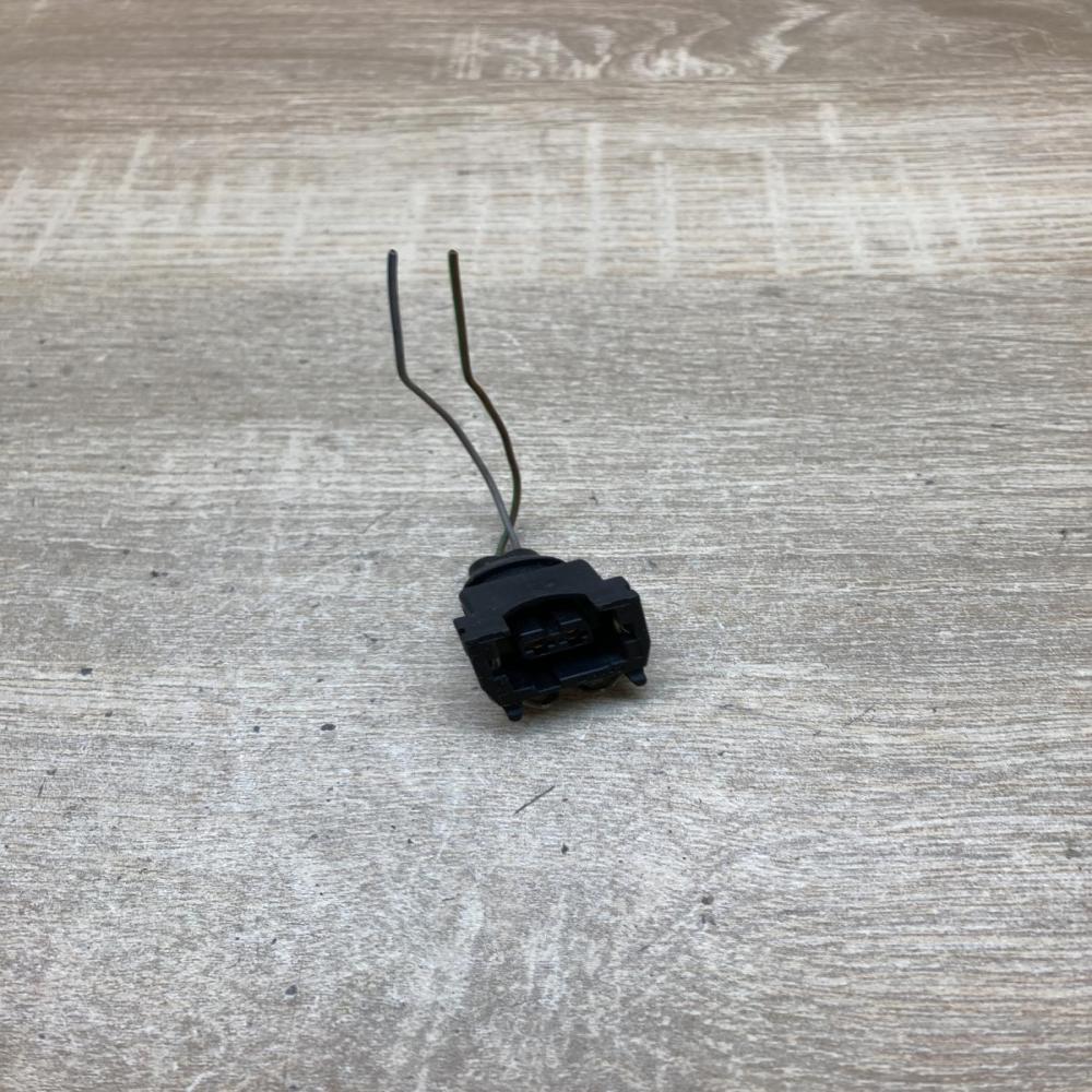 1427615   Plug wire BMW 5 F10 F11
