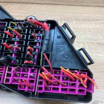 8D1941824   Fuse box set Audi A4 S4 B5 8D