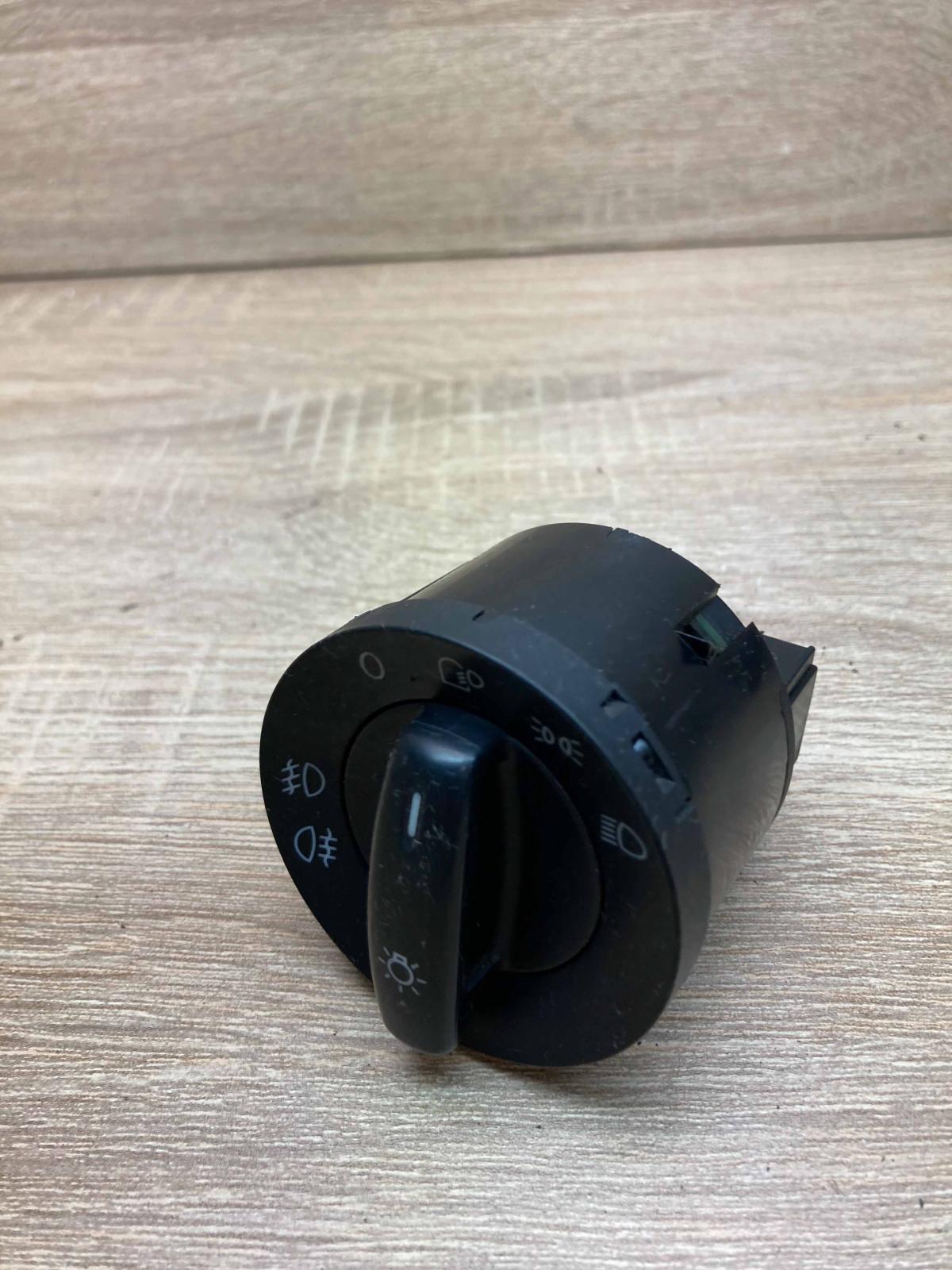 1T0941431N   Light switch Volkswagen Touran I