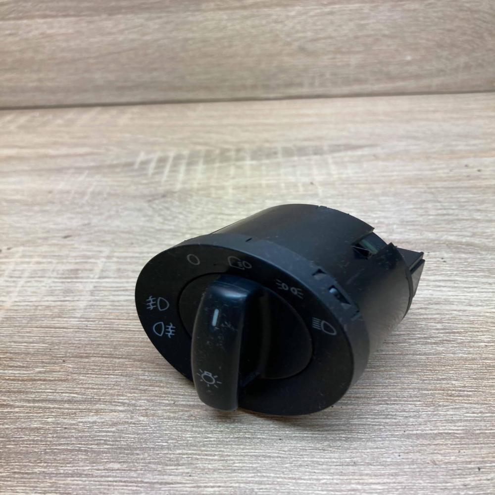 1T0941431N   Light switch Volkswagen Touran I