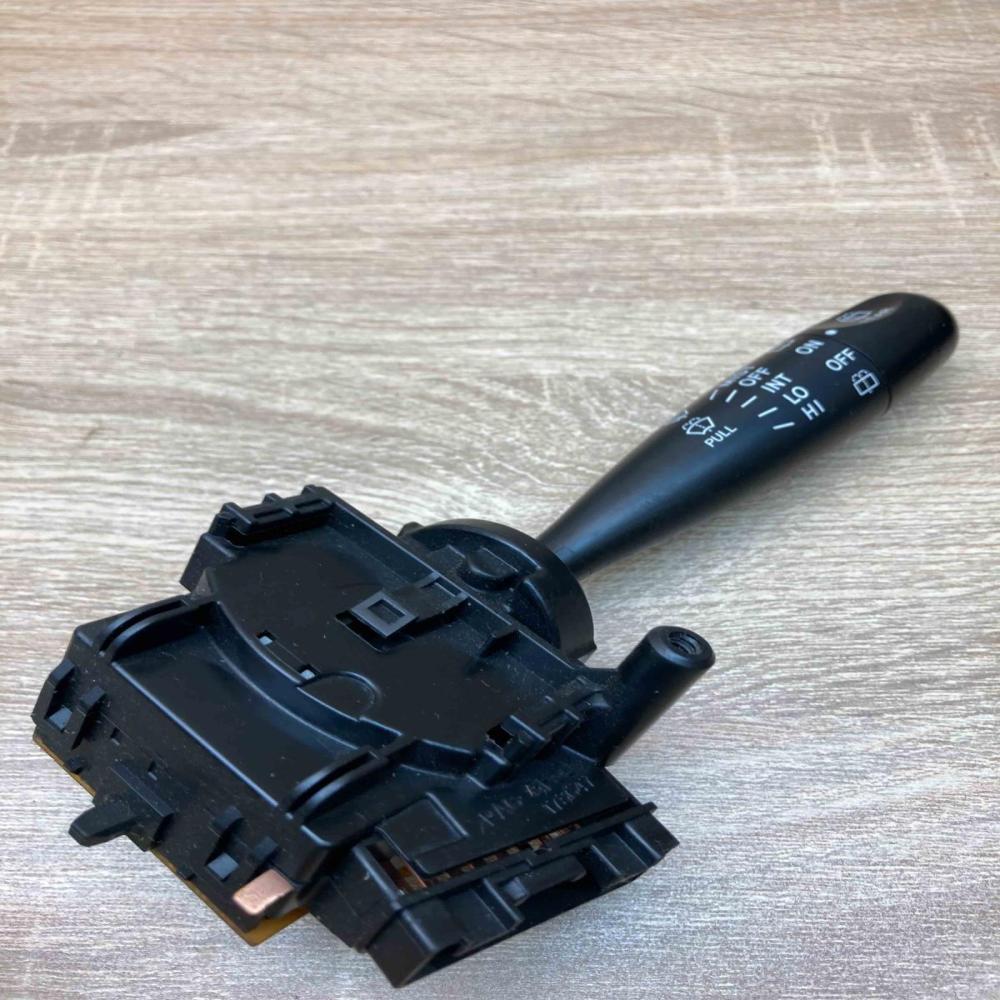 173647   Wiper control stalk Toyota Yaris Verso