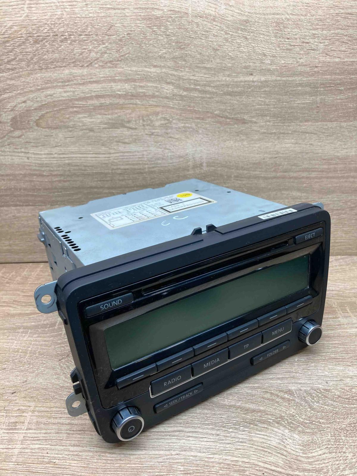 1K0035186AA 7647201360  Radio/CD/DVD/GPS head unit Volkswagen PASSAT CC